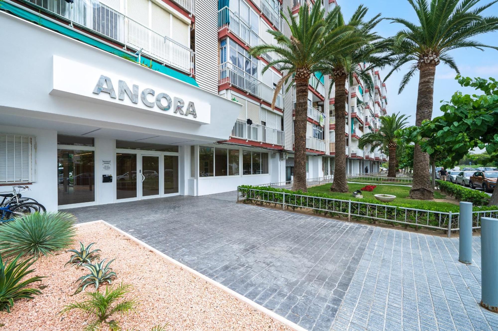 Hauzify I Loft Ancora Apartment La Pineda Ngoại thất bức ảnh
